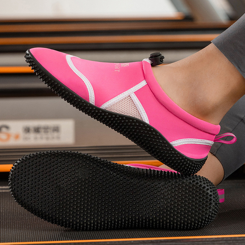 Zapatos de río de primavera y verano transfronterizos, comercio exterior femenino 2025, zapatos para correr de entrenamiento de fitness en interiores, zapatillas de yoga de suela blanda ligera