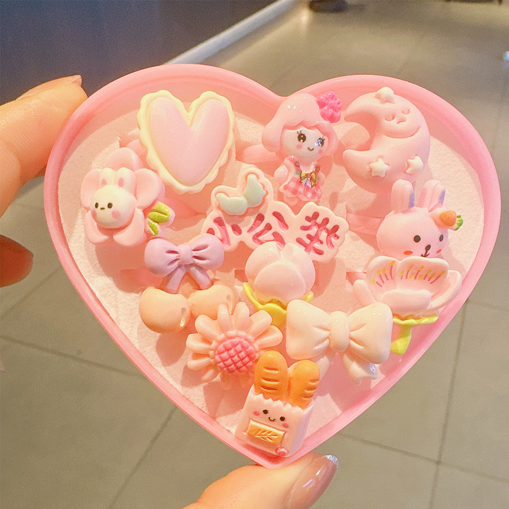 12 pink (random style)