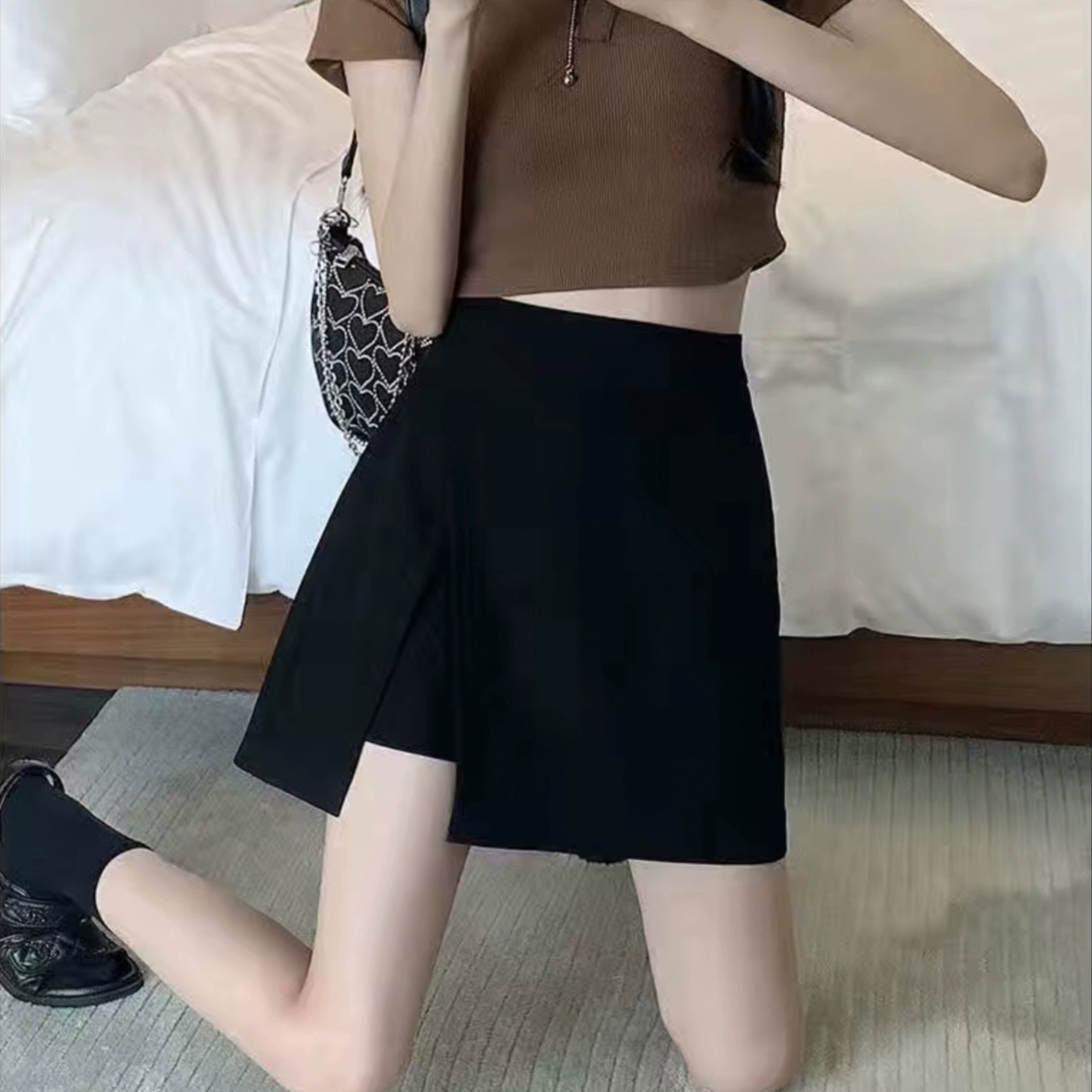 Юбка Женская летняя анти-легкая юбка с высокой талией, дикая тонкая черная юбка