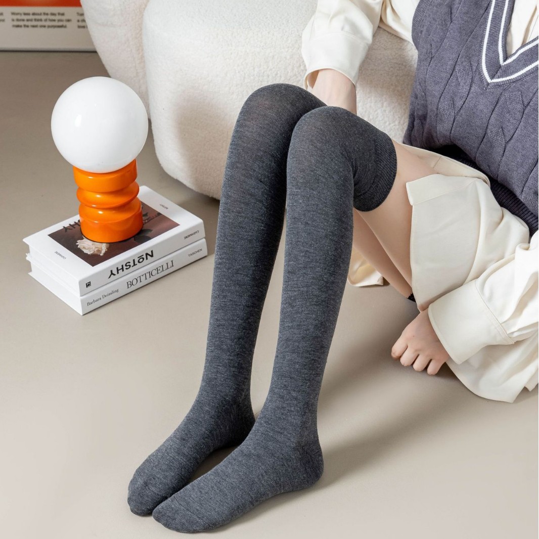 Calcetines de primavera delgada sobre la rodilla calcetines de mujer calcetines japonesas calcetines de piernas largas calcetines de calcetines de algodón al por mayor