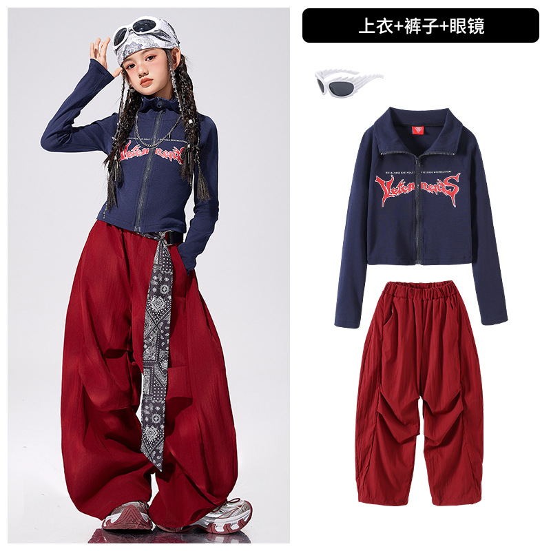 Blusa + pantalones + gafas