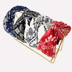 2021 New Retro Cashew Cross Hair Clip Korean Style Wide Edge Knotted Fabric Hairpin Simple Women's Hair Pin