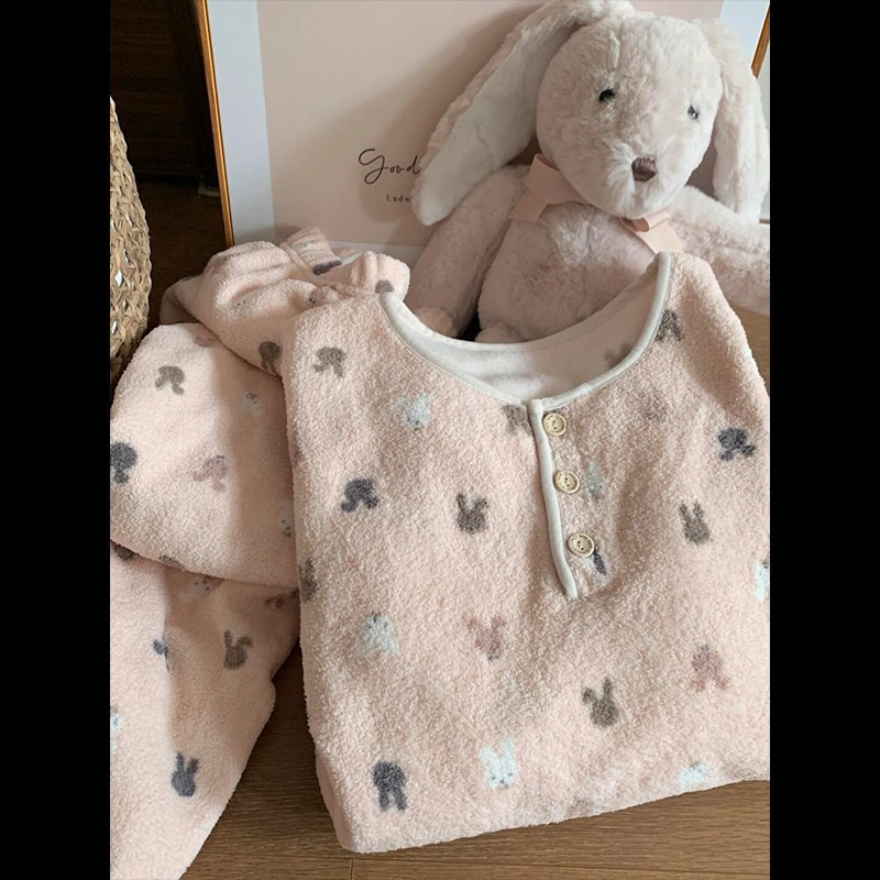 珊瑚绒睡衣女秋冬季款加厚保暖套装感法兰绒家居服网红风批发