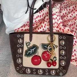 2025夏新款时尚刺绣樱桃铆钉托特包菜篮子小包包休闲单肩手提包女
