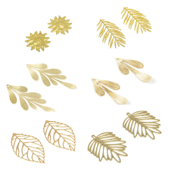 Vintage Simple Hollow Hammering Brass Apricot Leaves Necklace Bracelet Pendant Accessories DIY Handmade Jewelry Pendant
