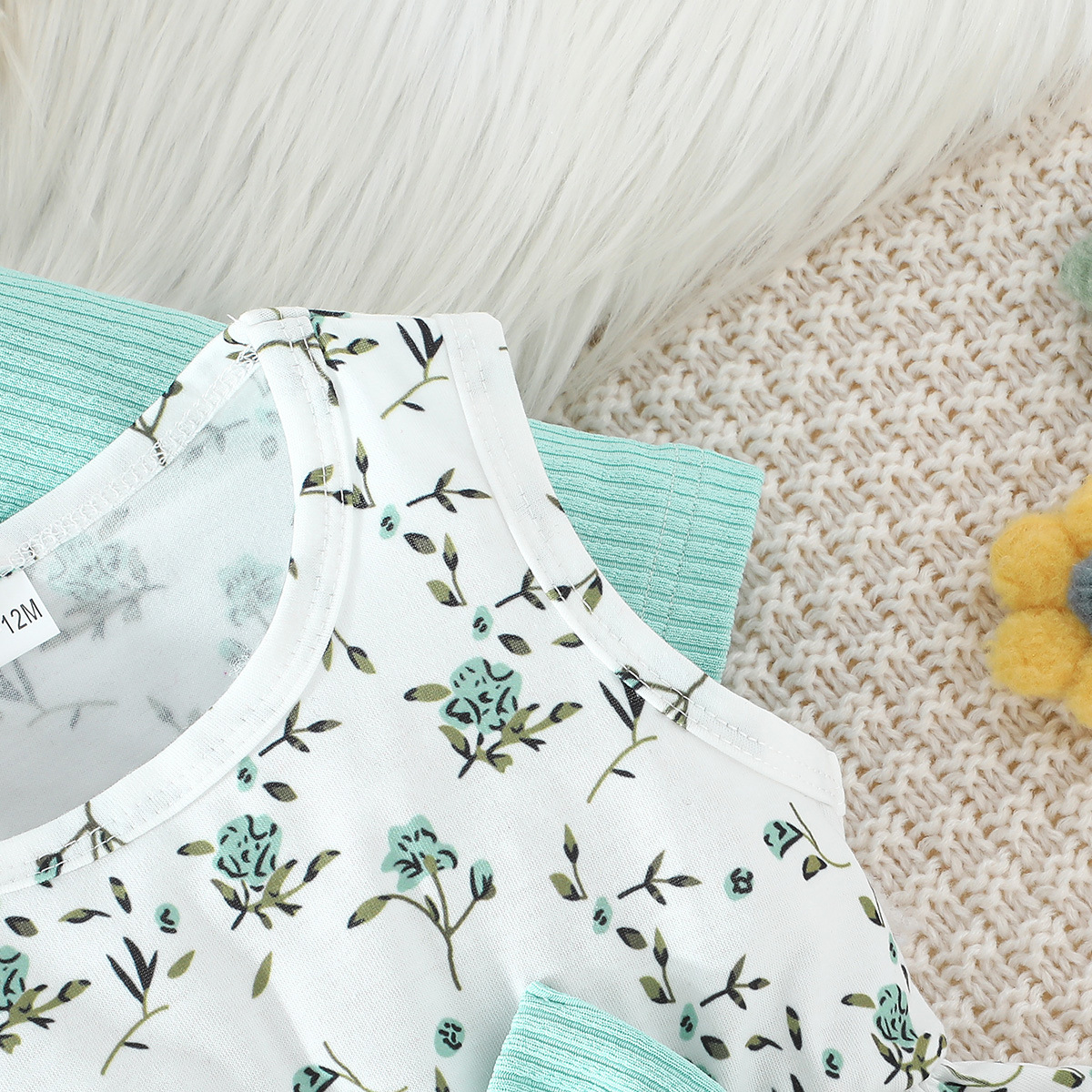 Set vestito floreale e giacca a maniche lunghe per bambina_voghion.com