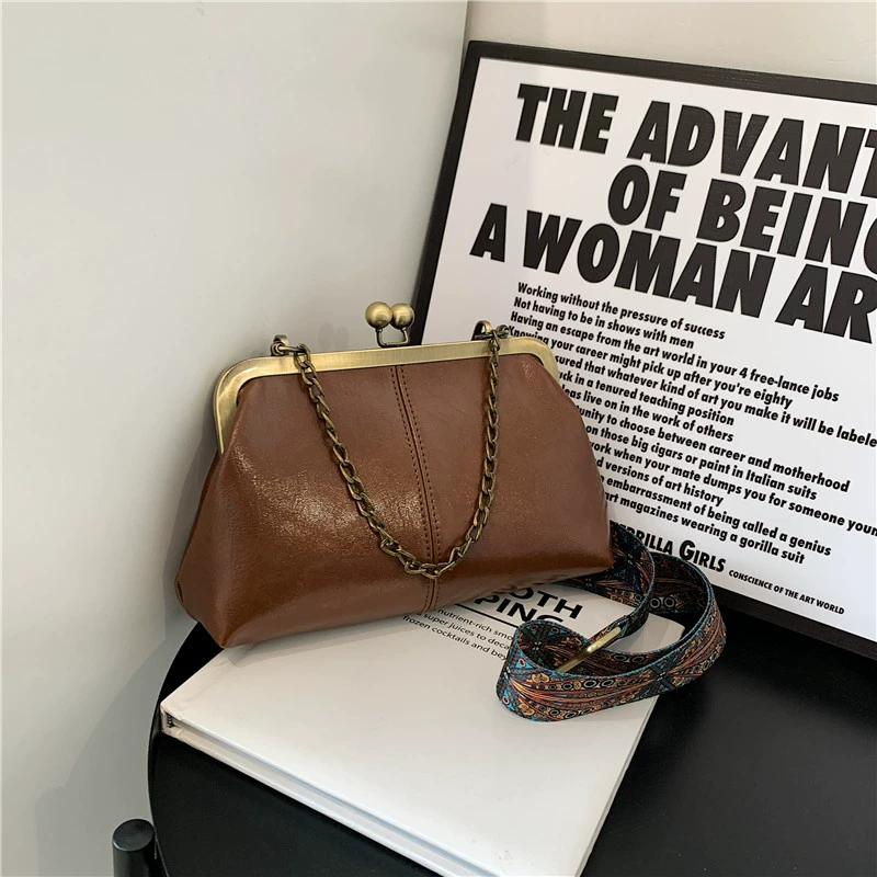 Shoulder bag, universal chain one‑shoulder, Korean style 2023, compact chic