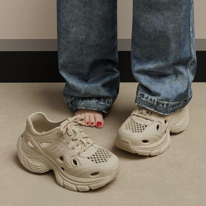 Medical Operating Room Clogs for Women, New Summer Style Dad Shoes, Outdoor Thick-Soled Non-Slip Breathable Sandals for Women