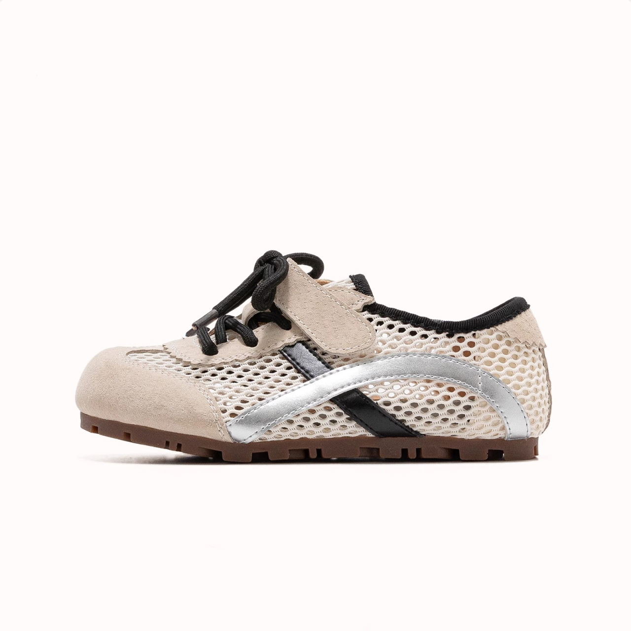 Zapatillas de deporte para niñas, malla transpirable 2025 nuevos zapatos de entrenamiento alemán para niños, zapatos deportivos de una sola red para mujeres casuales de todo fósforo de verano