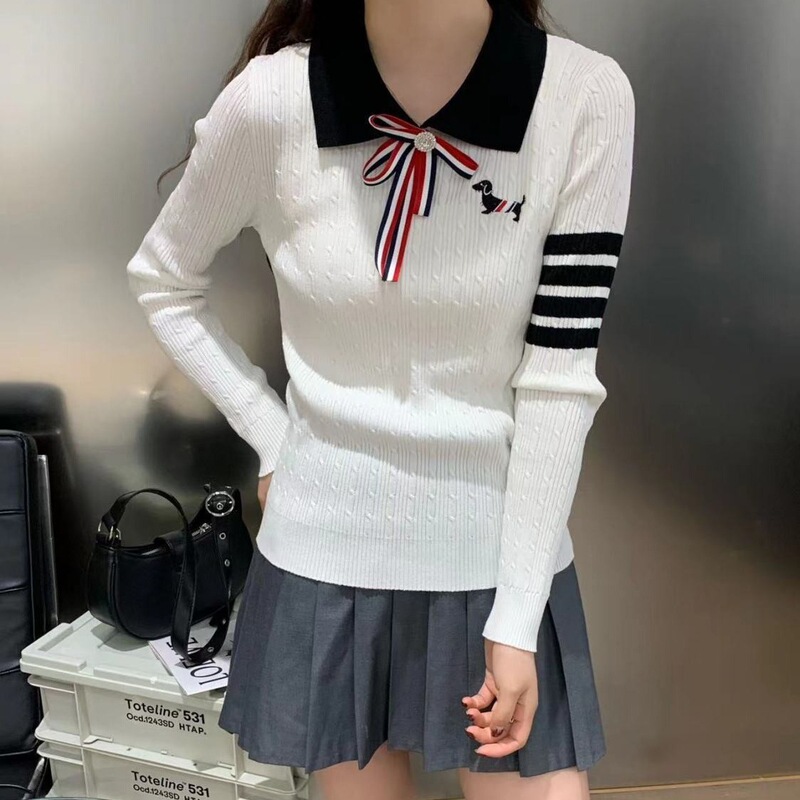 Temperament Academy Style Embroidered Bow Age-reducing Contrast Color Polo Collar Threaded Commuter All-match Autumn and Winter Knitted Top Temperament Academy Style Embroidered Bow Age-reducing Contrast Color Polo Collar Threaded Commuter All-match Autumn and Winter Knitted Top