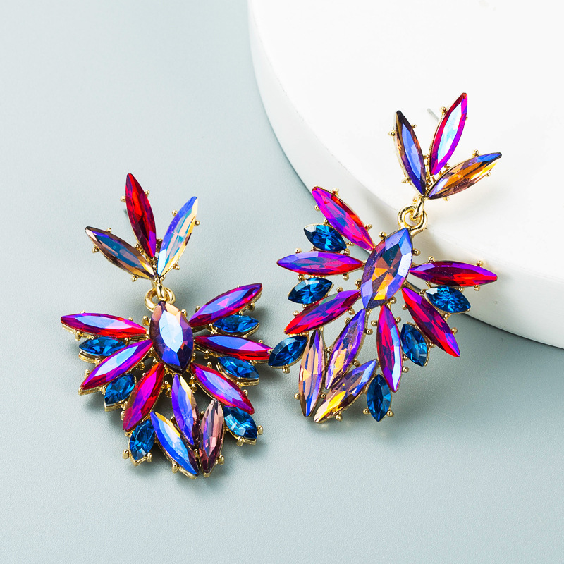 Retro Color Rhinestone Flower Full Diamond Long Earrings Wholesale Nihaojewelry display picture 5