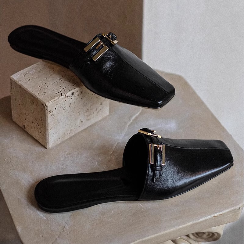 In-Stock Version ~ 2025 New Niche Closed-Toe Mules for Women, Summer Flat Metal Buckle Square-Toe Mule Sandals for Women