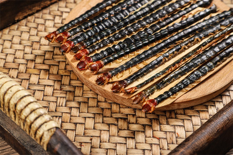 Dried Centipede Wu Gong 500g Whole Dried Scolopendra Subspinipes Mutilans TCM Herbal Material quality and texture