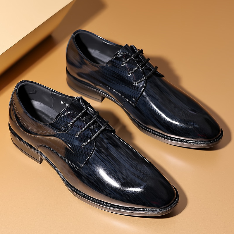 9055 черная лакированная кожа (на размер меньше)