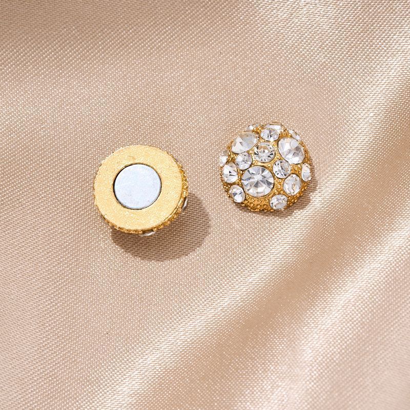 No hay agujeros de orejas de diamante magnetic orejas de absorción de orejas de mujer humedad pendientes de orejas de hueso frescas dulces dibujos animados explosiones