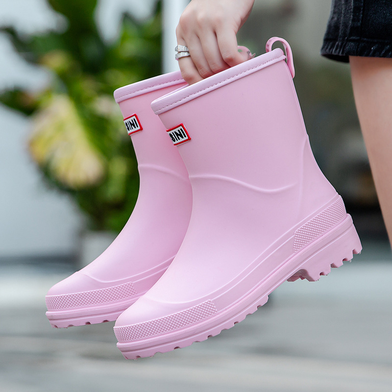 Four Seasons Adult Rain Boots Fashion Outdoor Wear Women's Middle Tube Non-Slip Waterproof Shoes Rain Boots Outdoor