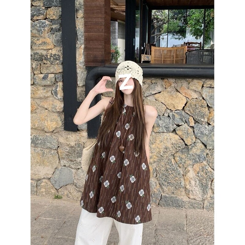 French Retro Printed Brown Sleeveless Shirt for Women, Summer Design, Loose and Slimming Mid-Length Halter Neck Tank Top