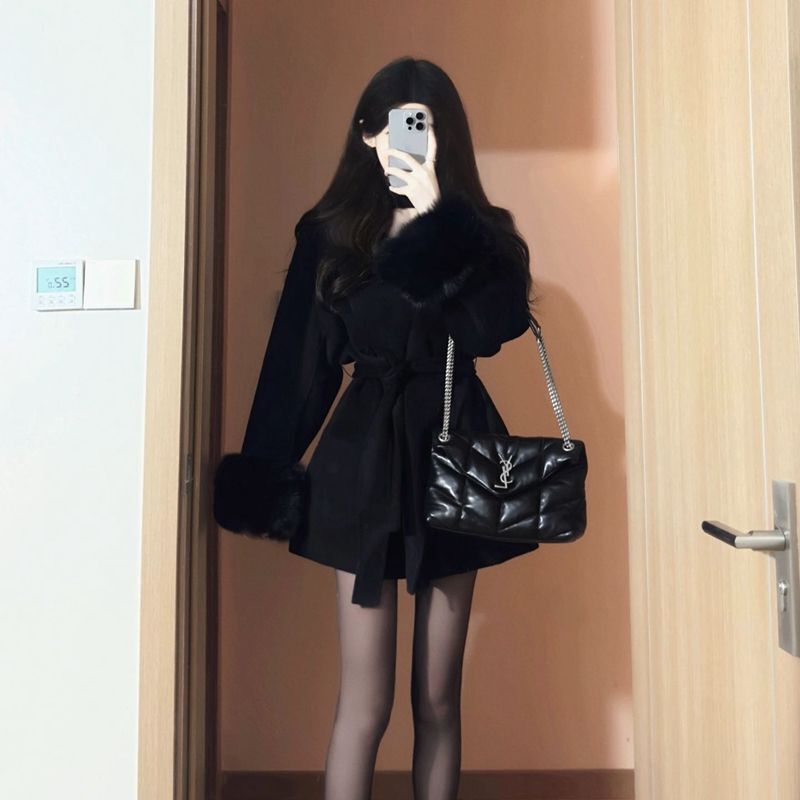 Wholesale Export Style Fur Sleeve Jacket Thin Autumn Lace-Up Woolen Jacket Gray High-End Black Coat for Women