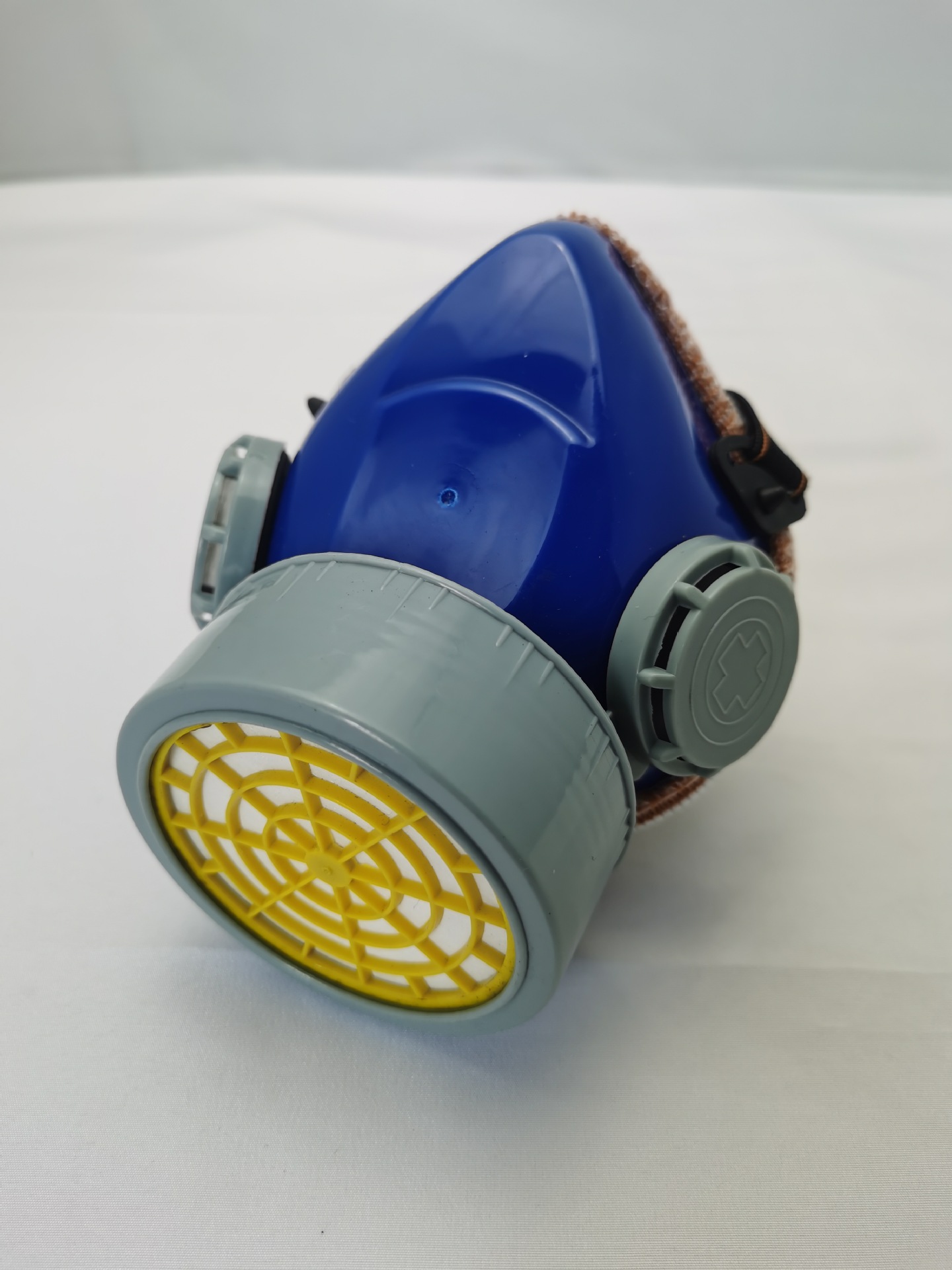 厂家直销 喷漆化工防甲醛农药 单罐防毒口罩现货批发