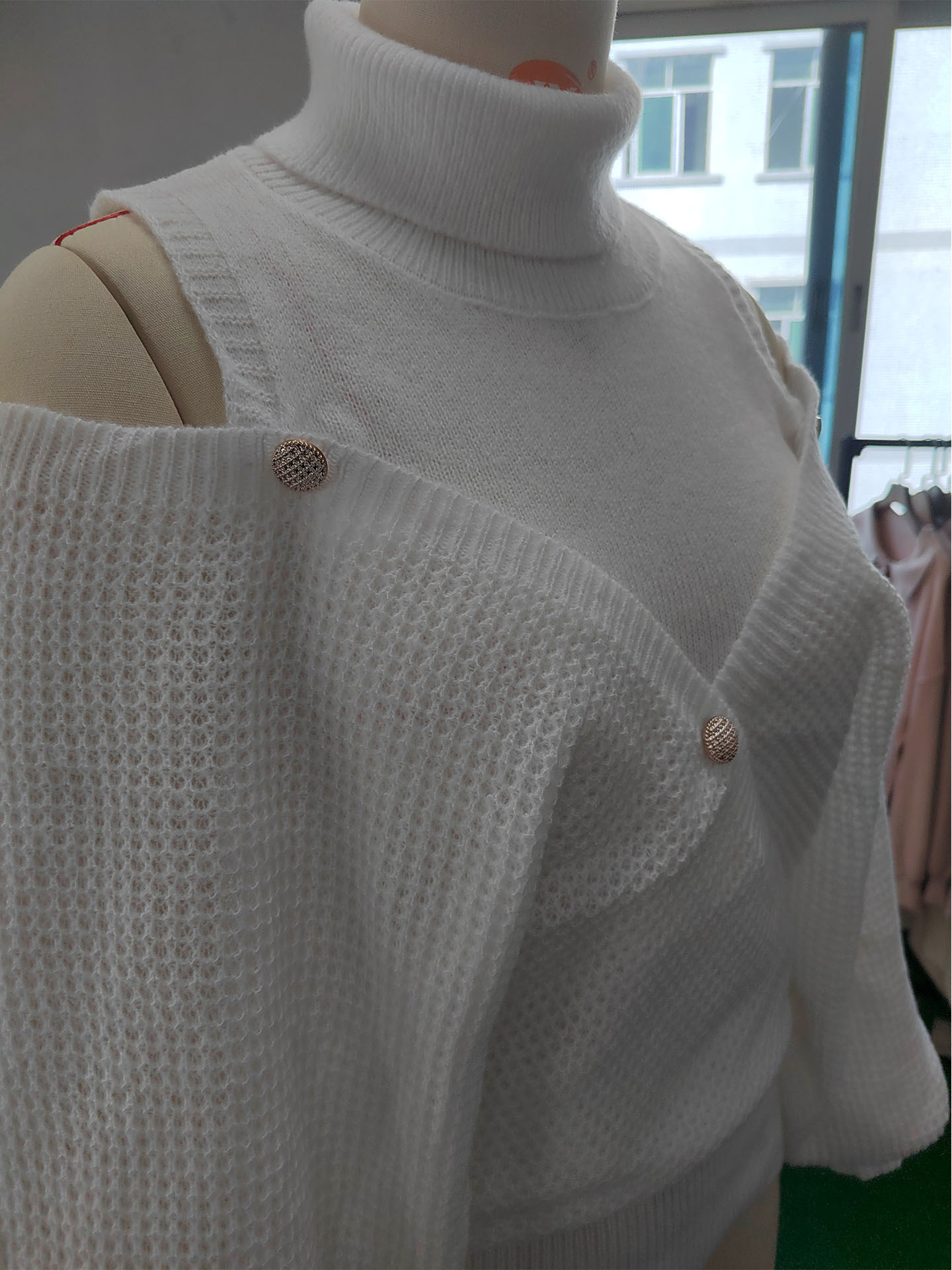 Women's Clothing 2024 new autumn and winter sweater women's clothing off shoulder long sleeved solid color pullover high necked sweater_voghion.com