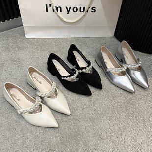 �\�ڵ�С�����|2025��Ь�¸д��Ď�һ�ֿۼ��^�������Ь�yɫ