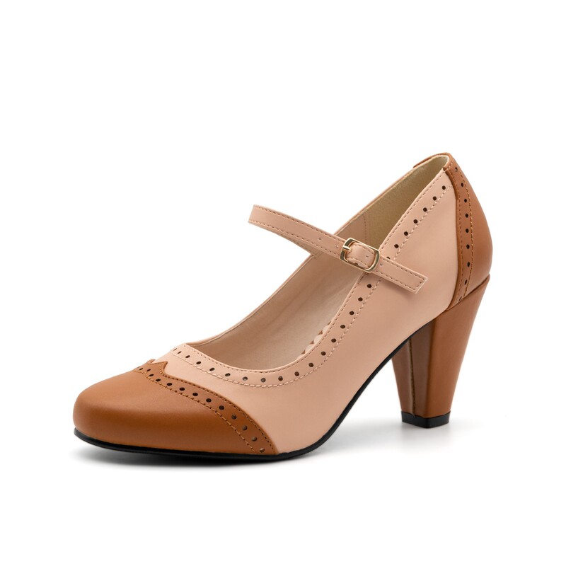 High-Heeled Shoes, Women's Sandals, Spring and Summer New Models, European and American Large Sizes, Pointed Round Toes, Thick Heels, Brown One-Line Straps, Elegant Flats