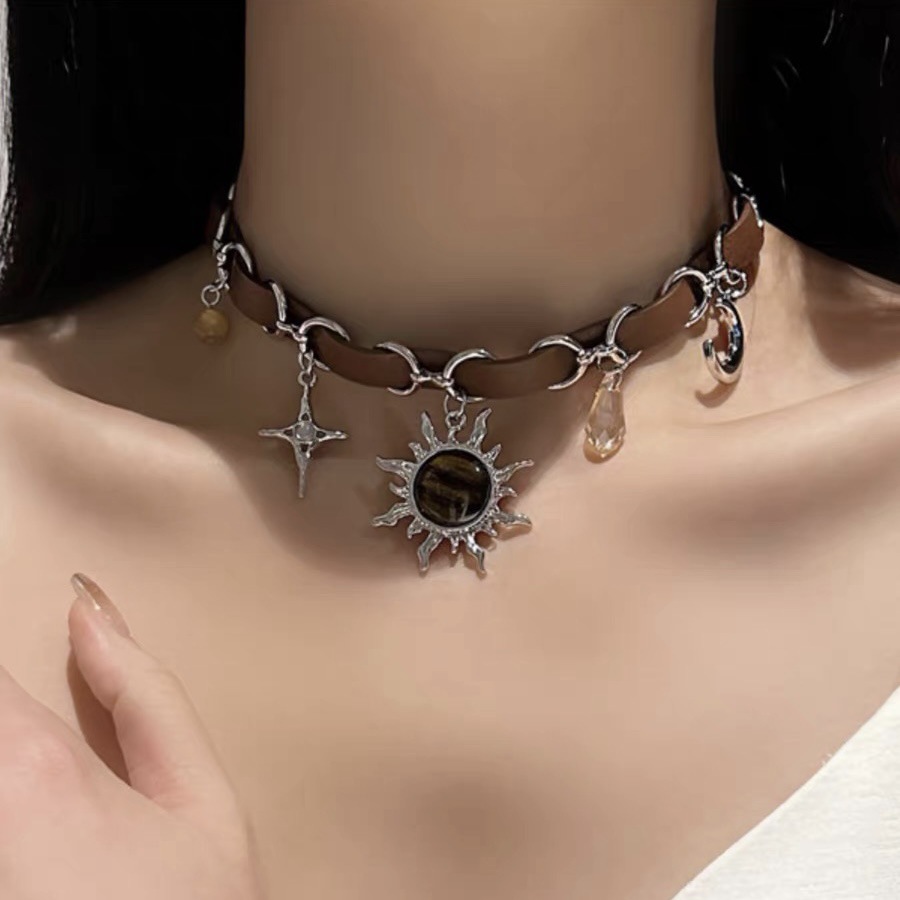 42g Weight Titanium Steel Pendant Material Simple Style Sun Star Moon Artificial Gemstones Pu Leather Titanium Steel Choker Wholesale