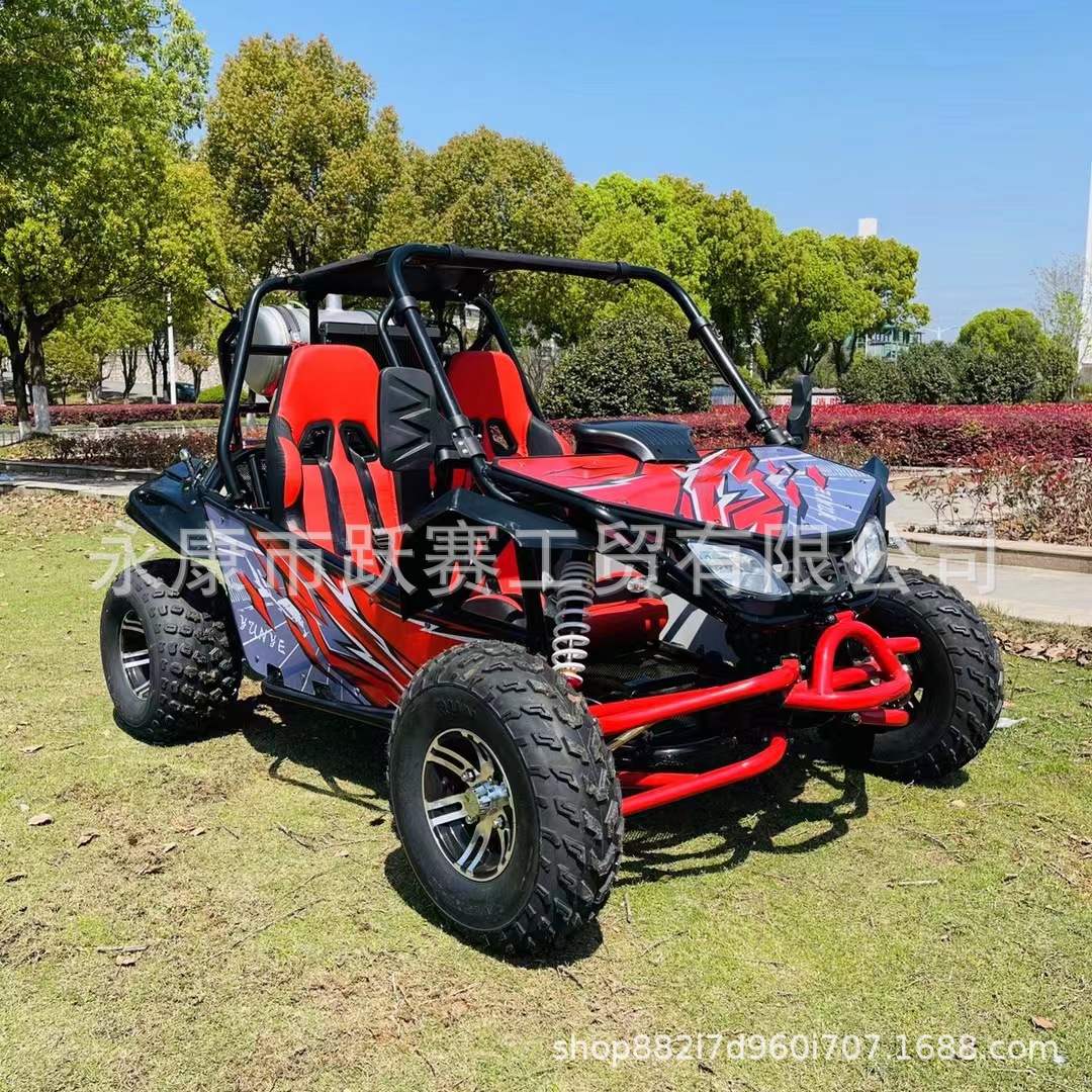 Fabricantes de 300CC karting motocicleta de cuatro ruedas 300CC refrigerado por agua suspensión independiente todo terreno UTV