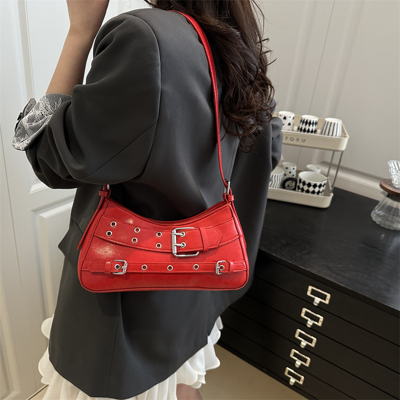 Transfronterizo 2025 primavera y verano nuevo estilo de alta calidad diseño de nicho bolso de viaje diario de un solo hombro bolso de axila con decoración de cinturón