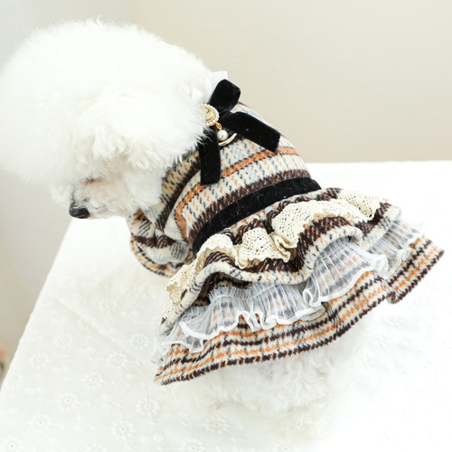 Factory direct supply/new products in stock Pet clothes, dog and cat clothing, autumn and winter Maillard woolen skirts