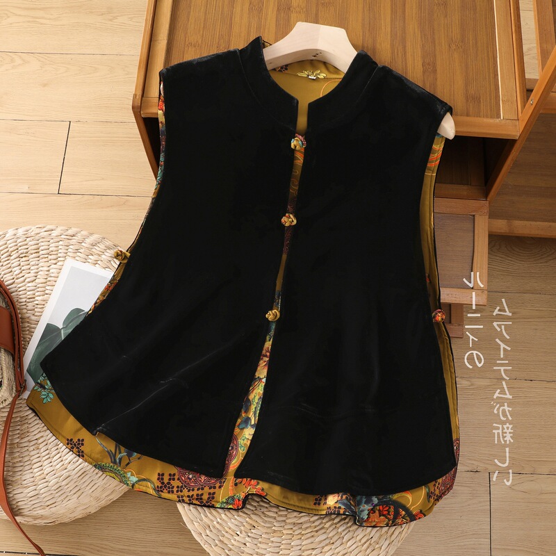 Chinese-Style Retro Velvet Button-Up Vest for Women, New Autumn High-End Elegant Chinese Outerwear Cardigan Top