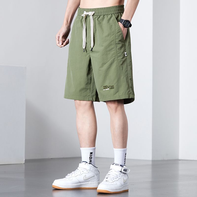 2025 New Summer Essential Shorts Men's Summer Trend Anti-Wrinkle Simple Elastic Waist Loose Sports Casual Five-Point Pants
