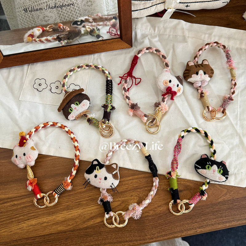 Forest-style cute cat lanyard, pastoral kitten with contrasting color bow, double-ended phone chain, handmade woven wrist chain, short Forest-style cute cat lanyard, pastoral kitten with contrasting color bow, double-ended phone chain, handmade woven wrist chain, short