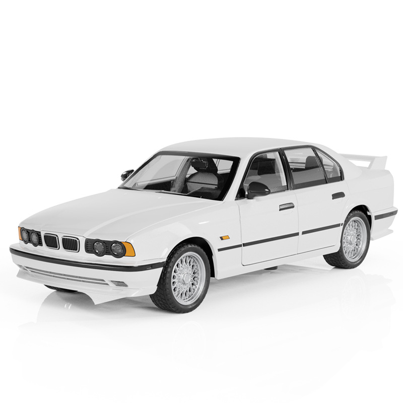 1 / 24 modelo de automóvil de aleación fantasma mejorado Echo sonido y luz estrella Skytop juguetes grandes coleccionistas de adornos transfronterizos