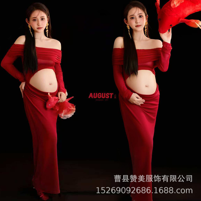 Maternity Photography Clothing: French Retro-Style Red Dress with a Pure and Alluring Vibe for Pregnant Moms to Take Photos at Home
