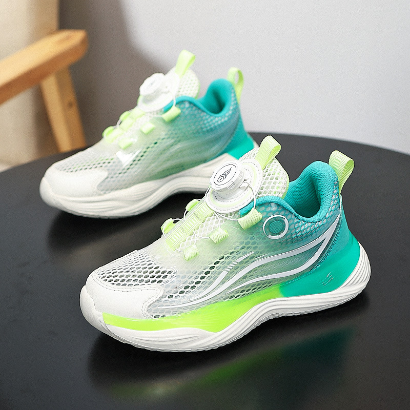 Calzado deportivo para niños verano nuevo estilo transpirable de una sola red calzado deportivo para niños niñas antideslizantes zapatos casuales de suela blanda al por mayor