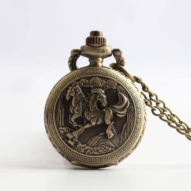 Vintage Artistic Mori Style All-match Wholesale Price Small European Aristocratic Two-horse Pocket Watch Hanging Chain Horse Quartz Watch