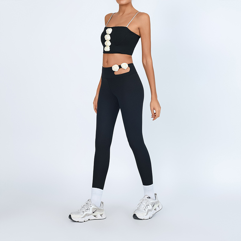 Traje de yoga, flores tridimensionales para mujer, almohadillas para el pecho, tirantes deportivos y de fitness, pantalones de nueve puntos de secado rápido huecos de cintura alta, traje de dos piezas