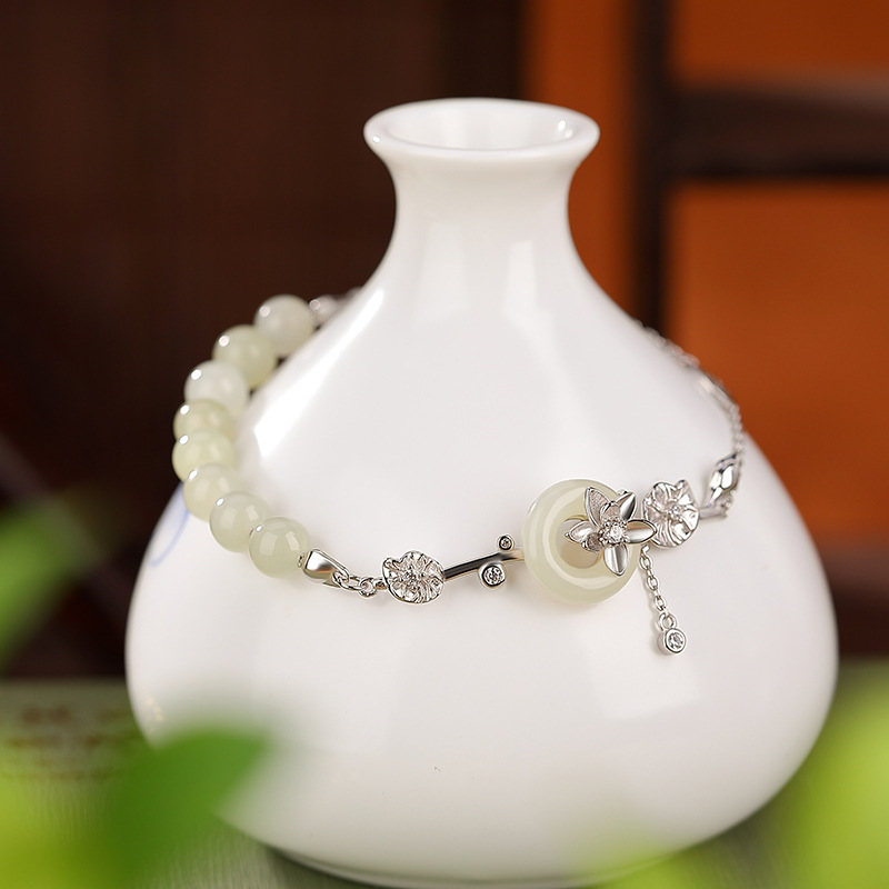Vòng tay bạc S925 đá ngọc bích Hòa Điền hình hoa sen phong cách cổ điển — Kiểu màu bạc