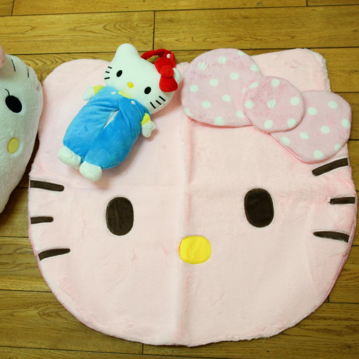 Cartoon non-slip children's cute carpet for home use for living room