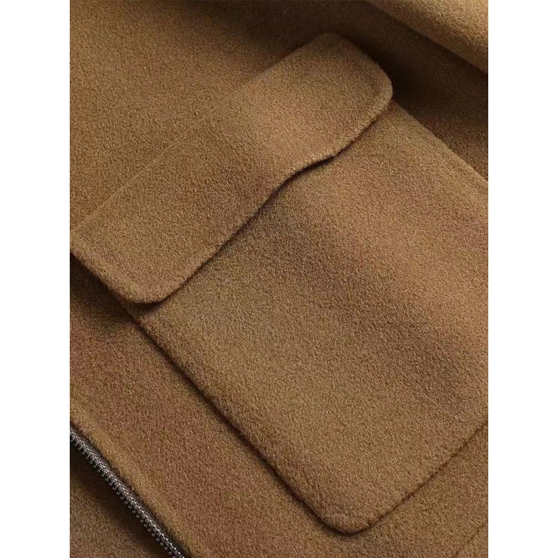 秋冬の新型男性高級コートは両面のラシャコートを厚くして秋にはカジュアルな毛を襟にしますねコート男