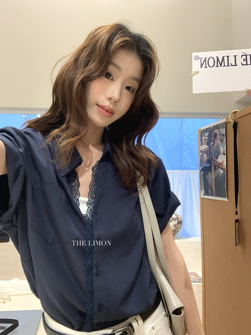Áo sơ mi tay ngắn nữ phối ren viền cổ, dáng rộng mùa xuân hè — màu trắng, Xanh da trờicolor chi tiết 32