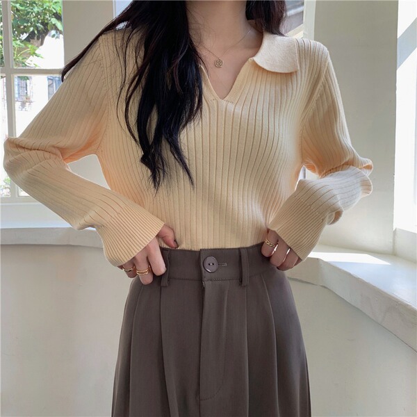 Retro apricot knitted autumn sweater
