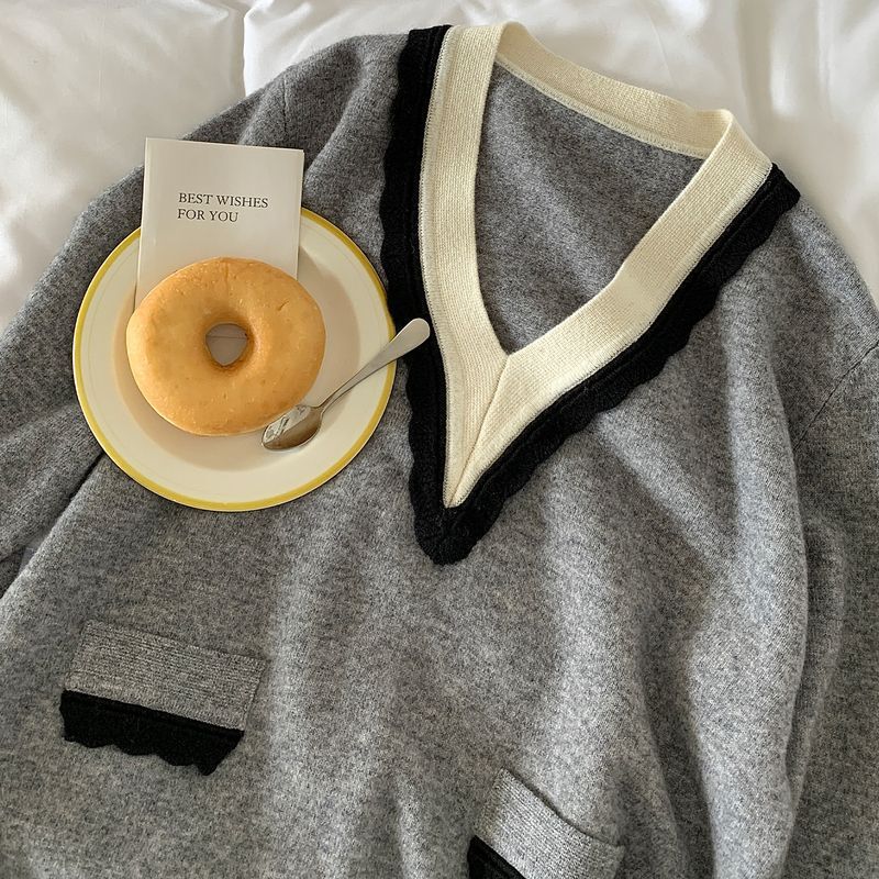 V-Neck French Knitwear for Women 100% Pure Wool Pure Color Outer Knitwear Spliced ​​Loose Contrasting Color Bottoming Shirt with Pockets