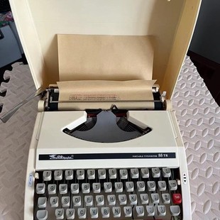 8T English Typewriter R Old 8 Used White Birthday Vintage 0..........
