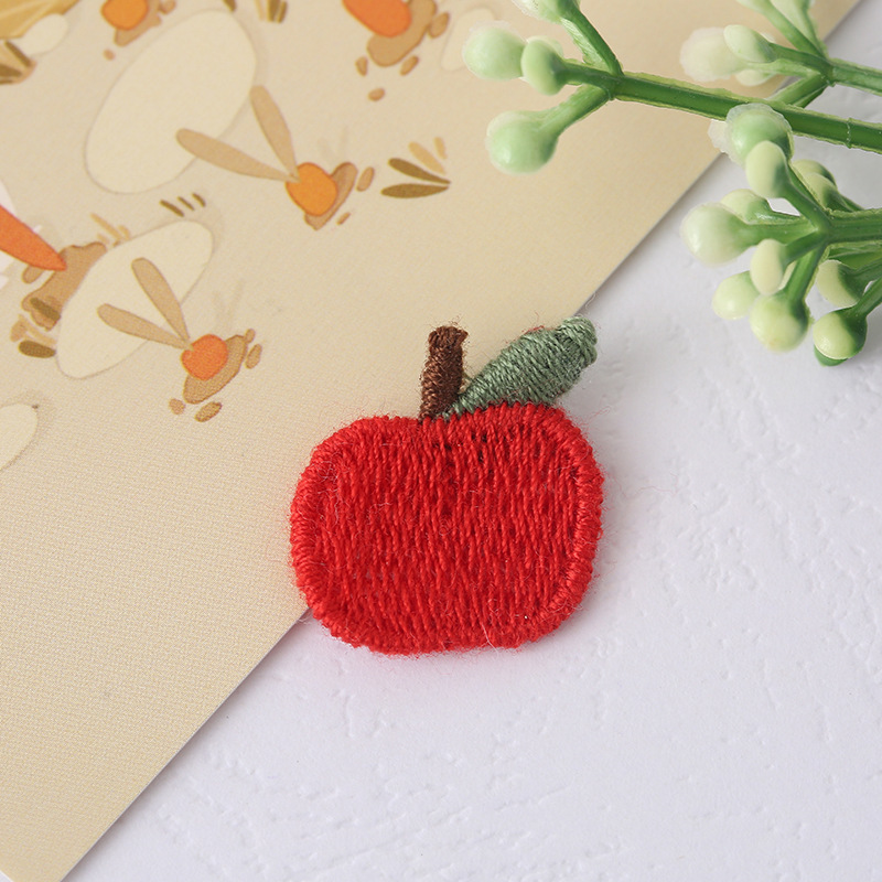 かわいいアップルチェリー刺繍布ステッカーぬいぐるみ服スカーフアクセサリー装飾ステッカーミニ携帯電話バッグ自己粘着|undefined