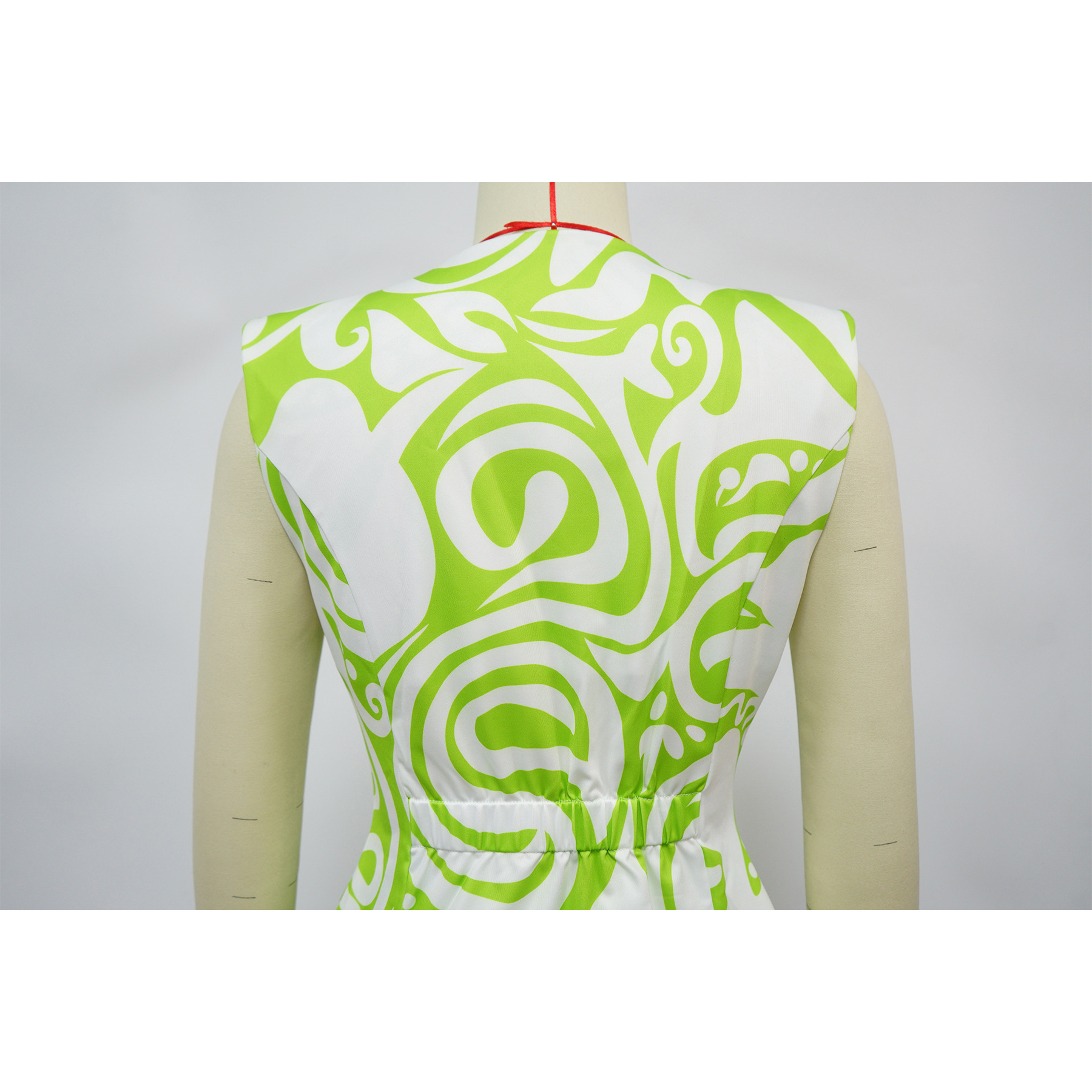 Ensemble blazer sans manches et short imprimé géométrique femme_voghion.com