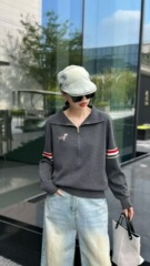 2025早秋翻领半拉链烫钻小狗刺绣针织衫女休闲显瘦百搭减龄羊毛衫