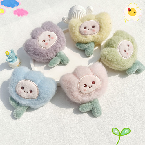 New cartoon plush three-dimensional flower brooch, cute smiling face, tulip scarf, slippers, headwear, mobile phone case decoration