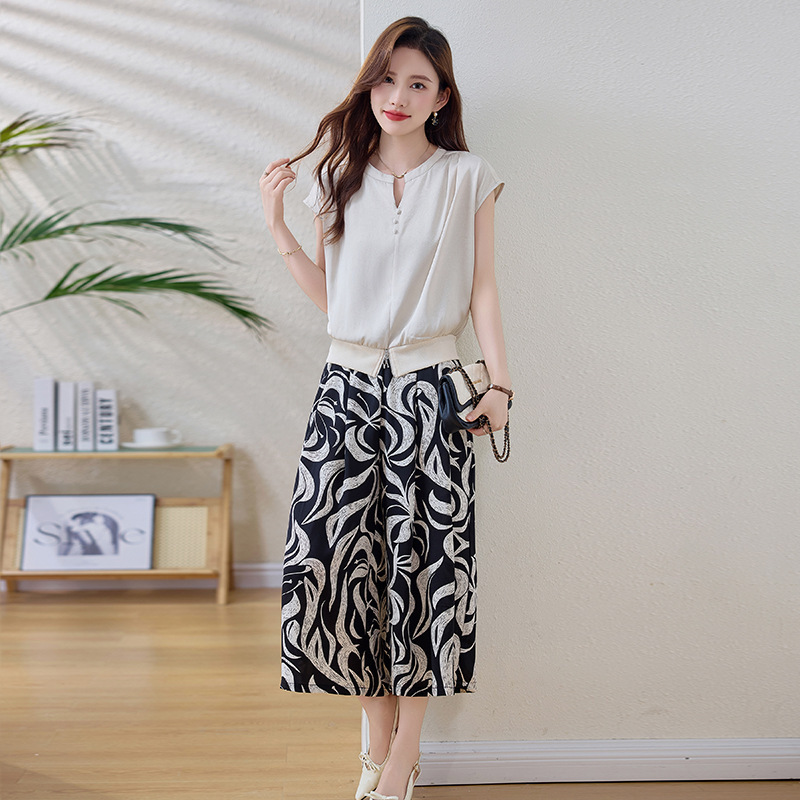 Brand Fashion Two-Piece Summer New High-End Casual Stylish Mom's Blouse Loose Slimming Skirt Pants Women's Set